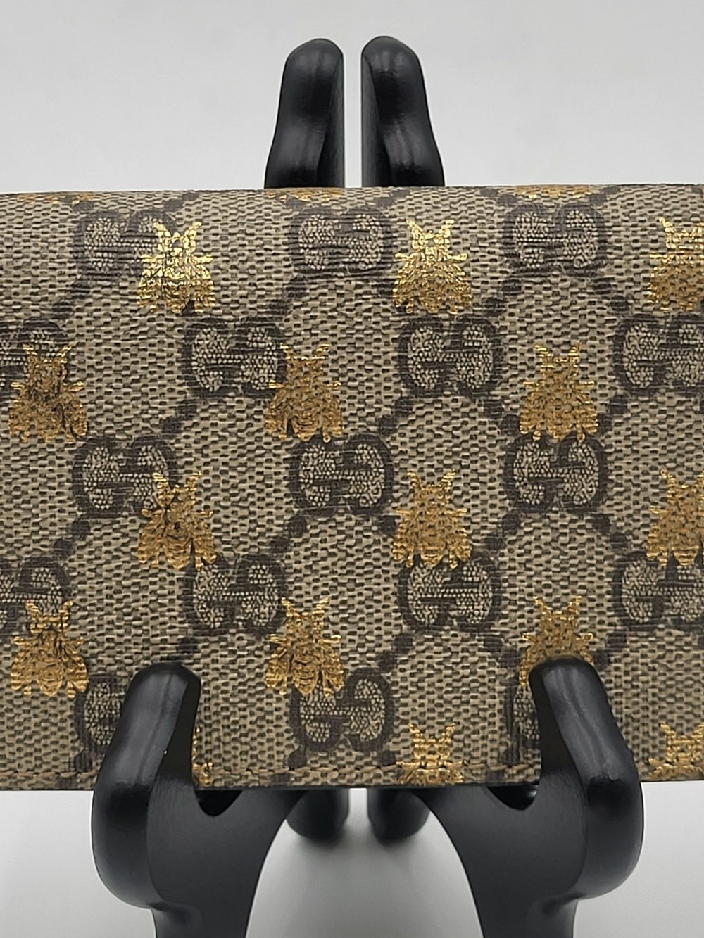Gucci 508757 GG Supreme Bee Bi-fold Wallet Authentic..
